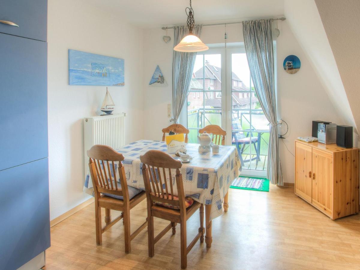 Ferienwohnung Fokuhl Im Strohhus Hooksiel Шилліг Екстер'єр фото