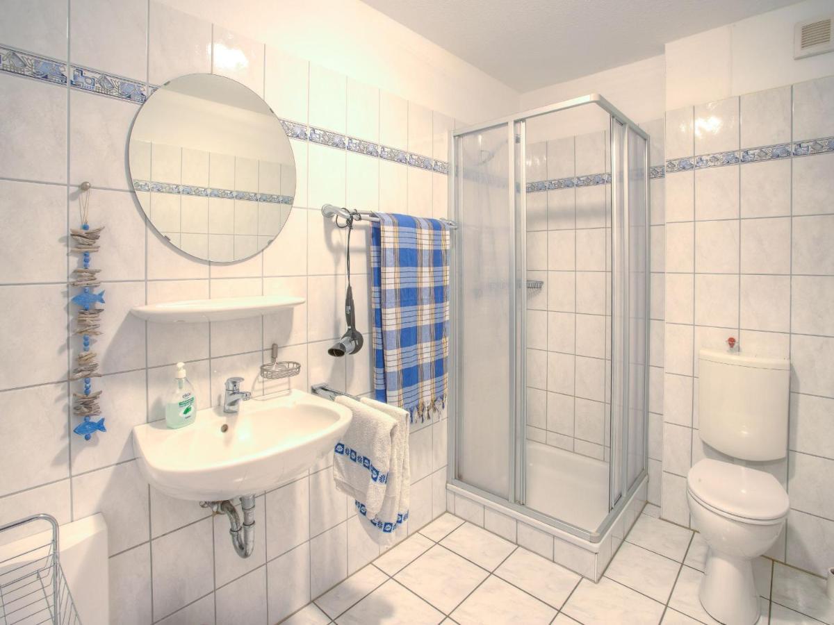 Ferienwohnung Fokuhl Im Strohhus Hooksiel Шилліг Екстер'єр фото