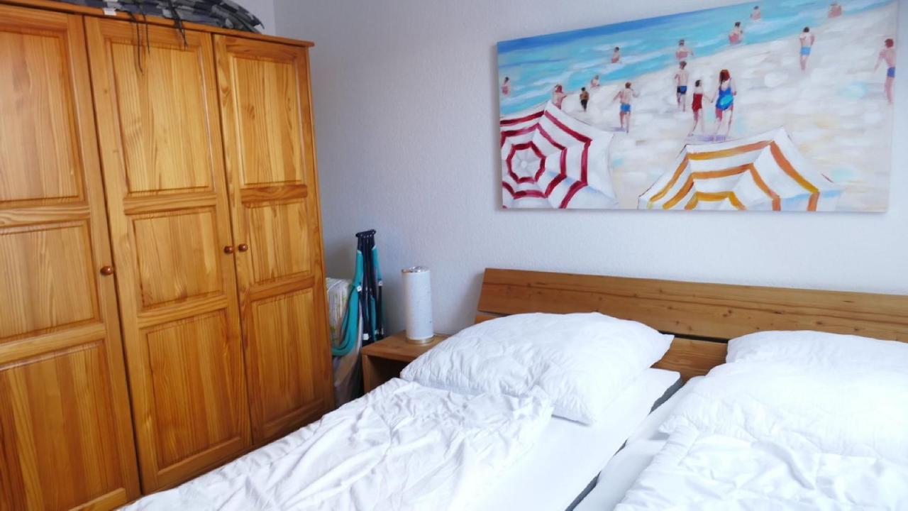 Ferienwohnung Fokuhl Im Strohhus Hooksiel Шилліг Екстер'єр фото